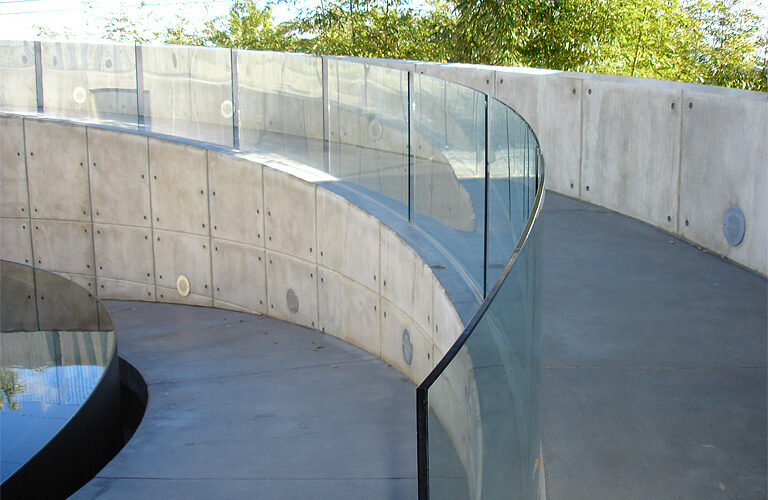 glass-curved-railing-005_fs